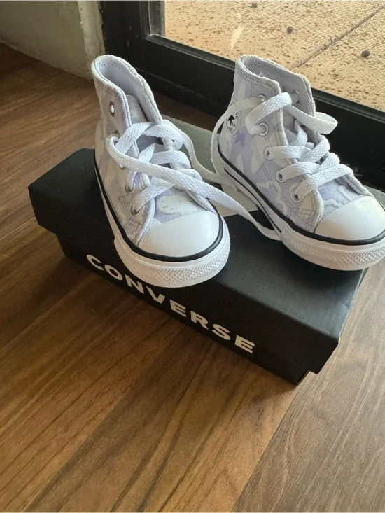 Converse Kids High-Top Sneakers - Lavender White
