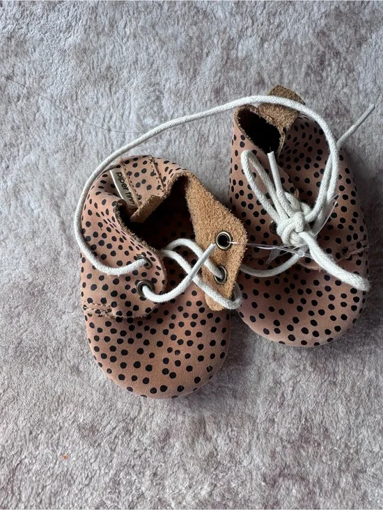 Piper & Finn infant shoes baby size 2