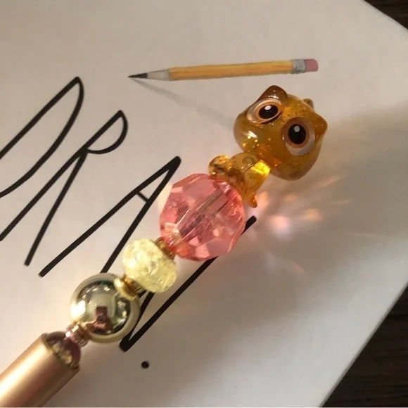 Disney Doorables: Tangled: Pascal handmade beaded pen