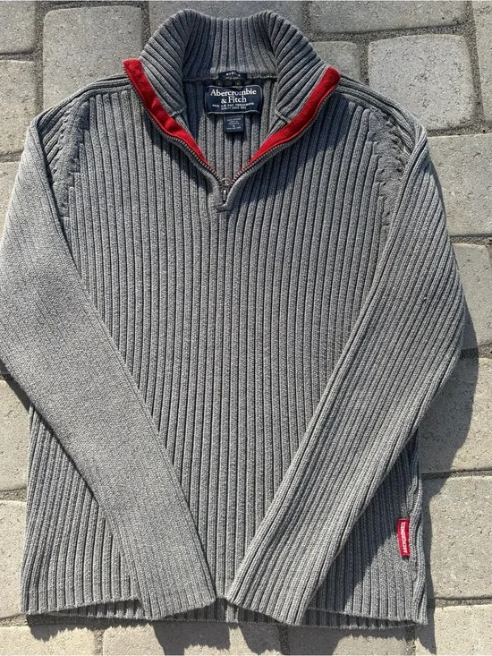 Abercrombie & Fitch Gray Ribbed Half-Zip Sweater with Red Trim