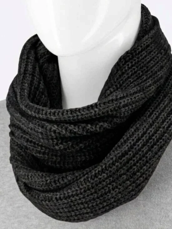 NWT Uniqlo Heattech Snood / Infinity Scarf, 411263, Black, OS, Unisex