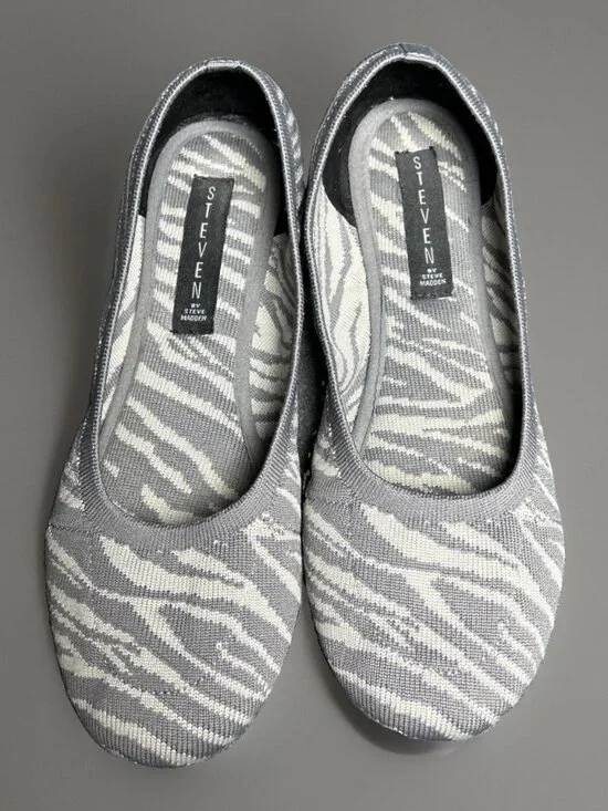 Steven by Steve Madden Women's 8.5 Zebra Print Slip On Flats Gray White Knit