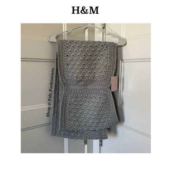 Knit thick long infinity scarf grey