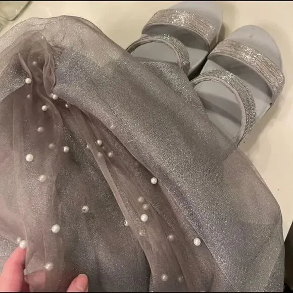 SILVER PEARL Dotted Scarf!