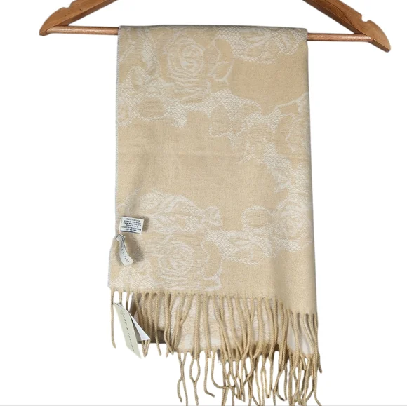 Lord &Taylor NWT Scarf Made In Germany Floral Soft Acrylic Ivory Tan 64