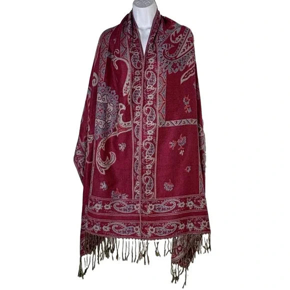 Forever 21 Maroon Paisley Pashmina Shawl Scarf Wrap Fringe Boho Burgundy