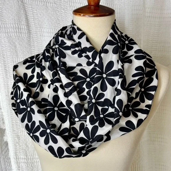 G George Womens‎ Black White Floral Daisy Infinity Scarf Lightweight Loop 13x62