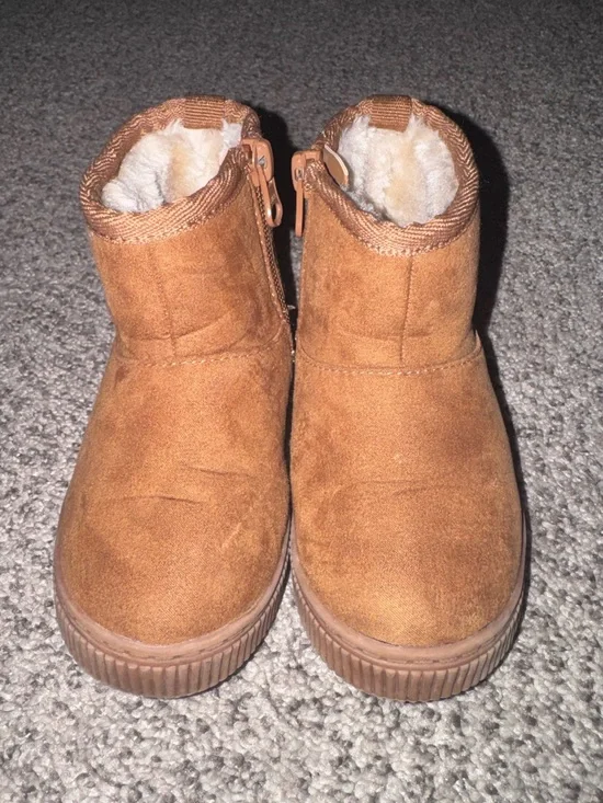 Cat & Jack Kids Tan Faux-Suede Plush-Lined Ankle Boots