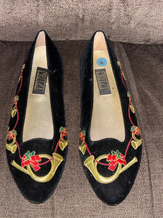 Pritzi Vintage Black Velvet Embroidered Flats 9 Holidays Timeless Elegance