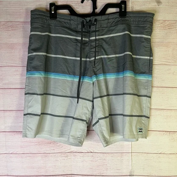 Billabong Lo Tides Spinner Board Shorts ‎ Size 36