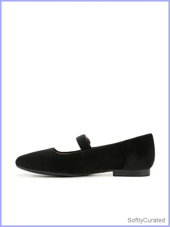 Mary Jane Ballet Flat with Velvet Upper & Buckle Closure