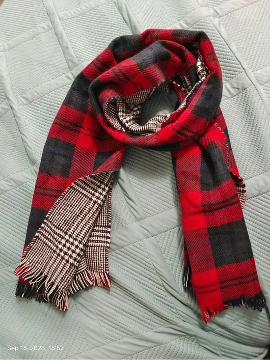 NWOT Natasha Women’s Red and Black Plaid Reversible Scarf - Classic Winter Scarf