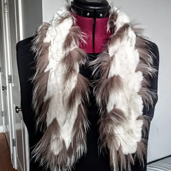 Soft Taupe White Fur Collar