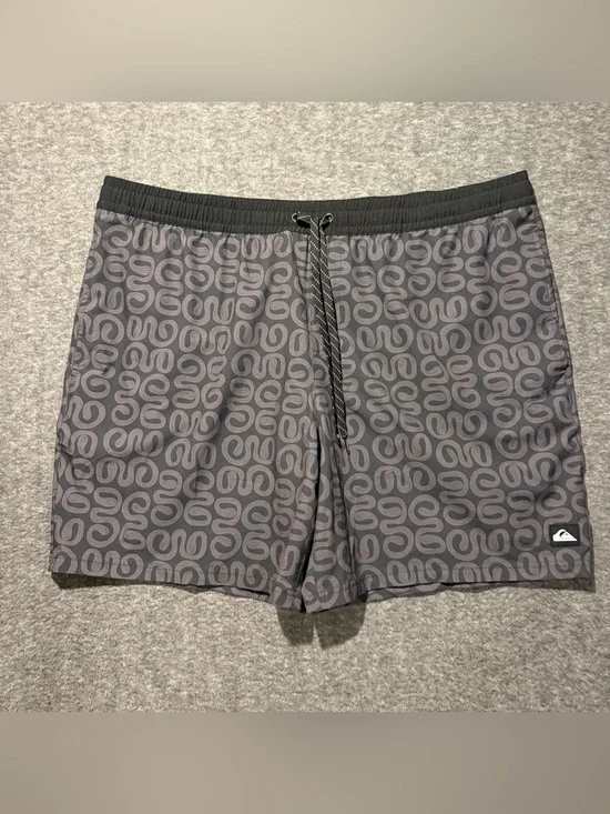 Quicksilver Swim Trunks Shorts Mens XXL Gray Black Patterned UPF 50 Quick Dry