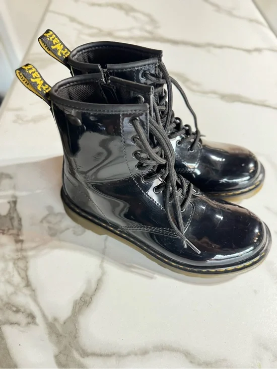 Dr. Martens Patent Black Lace-Up Boots size 6
