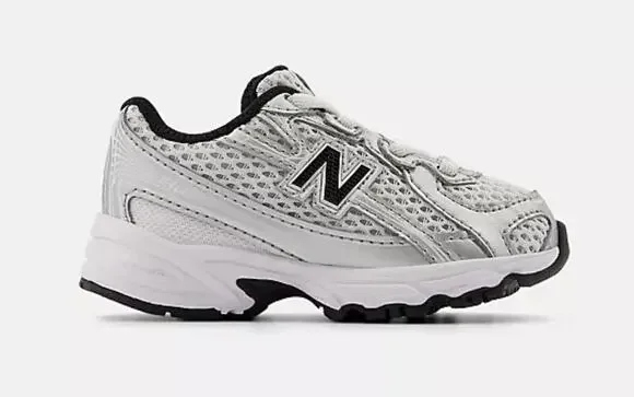 New Balance 740 Bungee Lace Sz 11 kids $75 retail