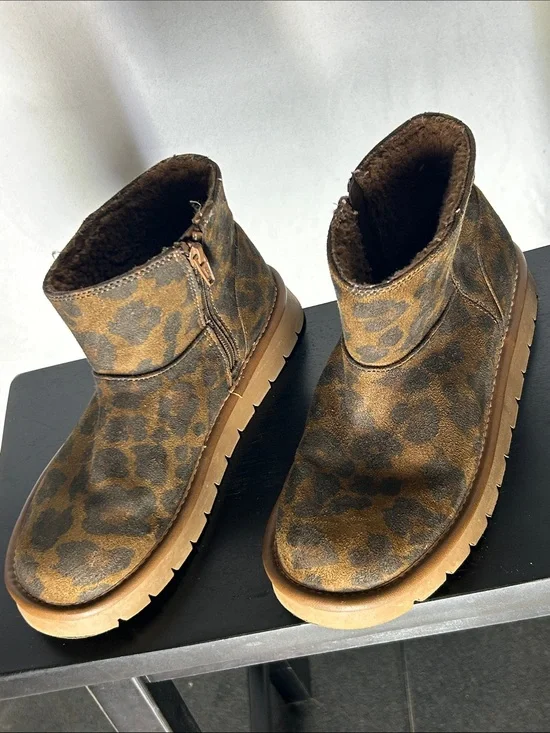 Universal Thread Kids Leopard-Print Ankle Boots - Brown/Tan