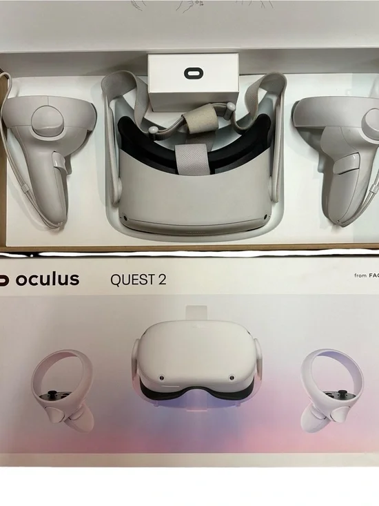 Meta / Oculus Quest 2 256GB — Headset, Controllers, Original Box (KW49CM)