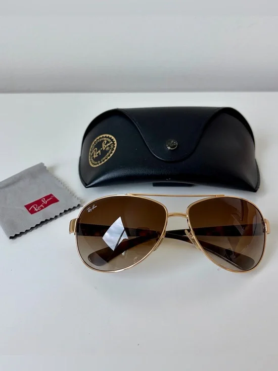 Ray-Ban Gold Aviator Sunglasses Brown Gradient Lenses
