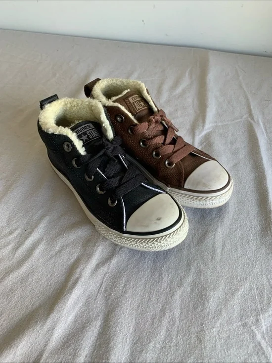Converse Kids Mismatched Sherpa-Lined High Top Sneakers - Black & Brown