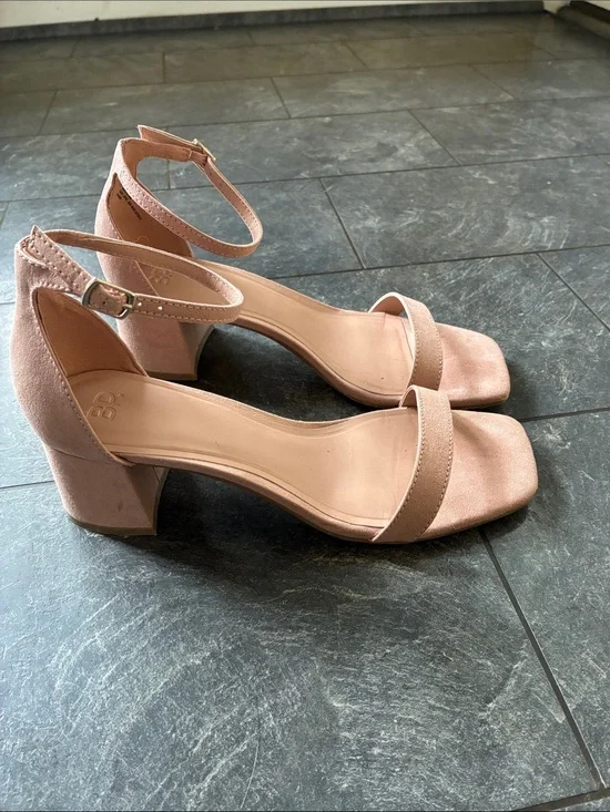 Block Heel Ankle-Strap Sandals in Blush Pink