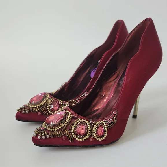 ABS Allen Schwartz Bejeweled Party Pumps Burgundy Satin With Gold Heels Size 6.5