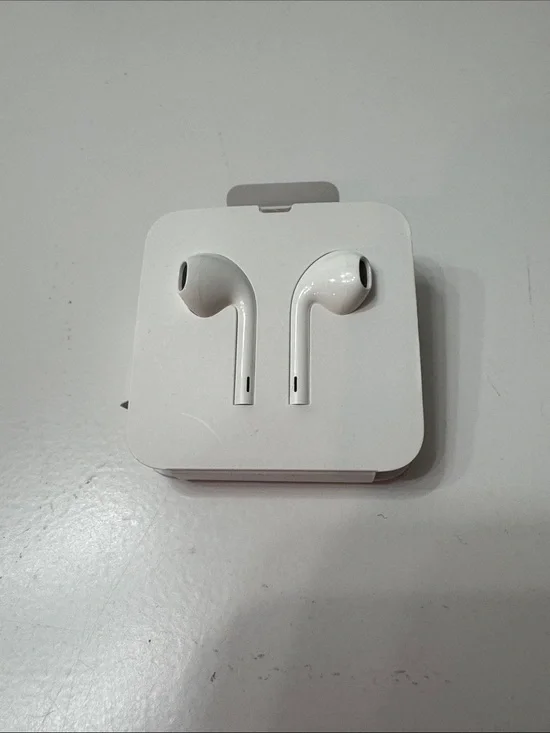 Apple White Wired Earbuds with Inline Microphone