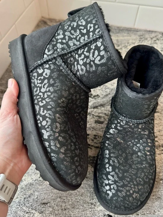 UGG Classic Mini Boot in Black Snow Leopard. Size 6 Youth/ 37 Euro. EUC