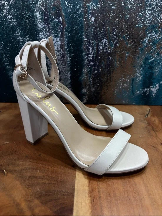 Lulus Taylor‎ Minimalist Ankle Strap Block Heels Size 8