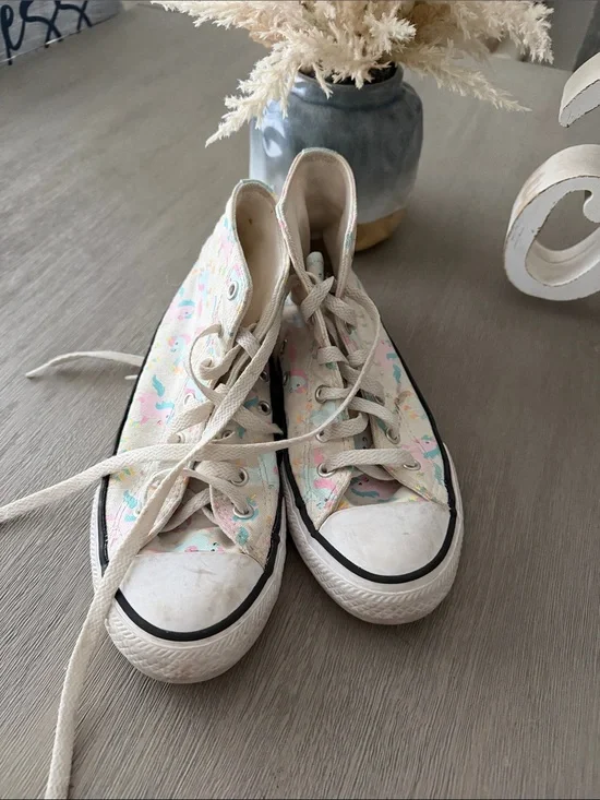 Converse Kids High-Top Sneakers in Cream with Pink & Blue Unicorns