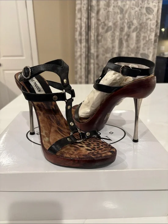Steve Madden Black Leather & Leopard Print Stiletto Sandals