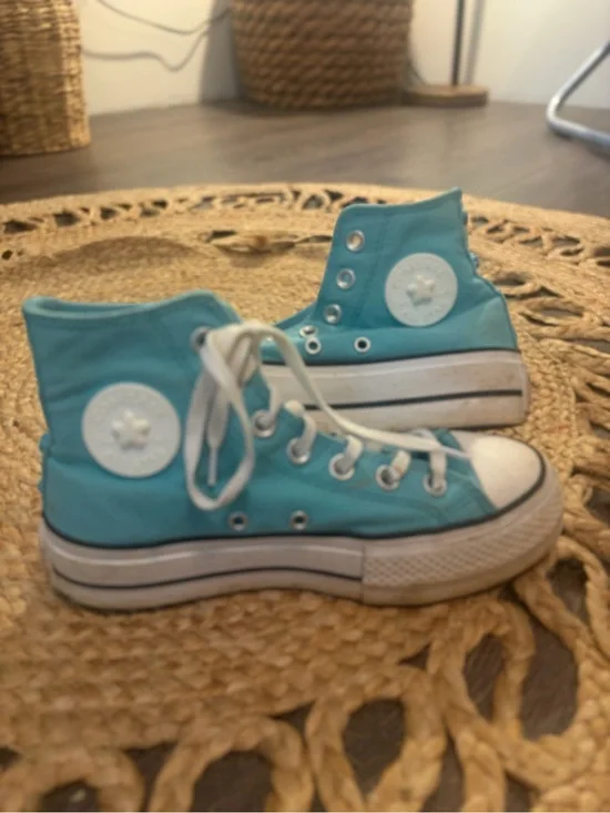 Converse Kids High-Top Sneakers in Teal Blue Juniors size 5