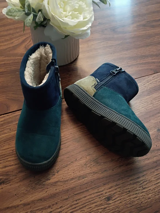 Cat & Jack Toddler Size 7 Warm Lined Ankle Boots in Teal and Navy