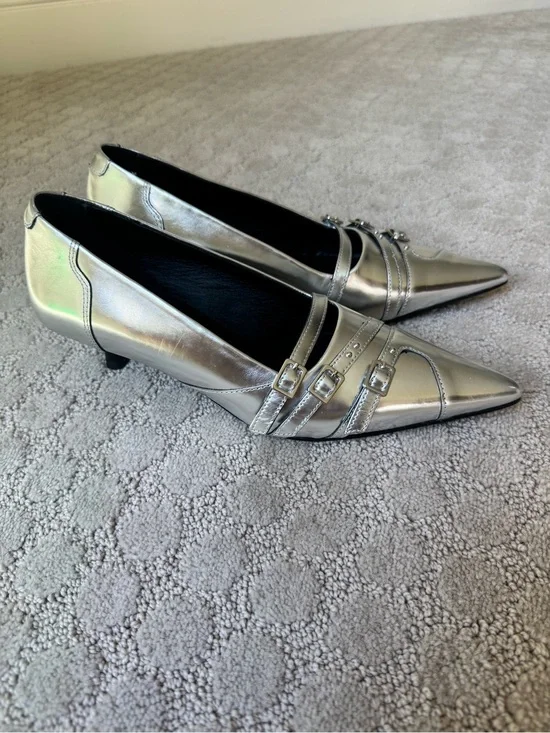 Vagabond Lykke Pointed Toe Kitten Heel silver Buckle Detail 37 / 7