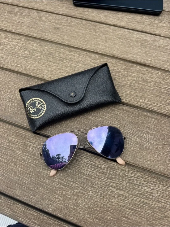 Ray-Ban Women’s Aviator Sunglasses with Mirrored Purple Lenses and Silver Frame