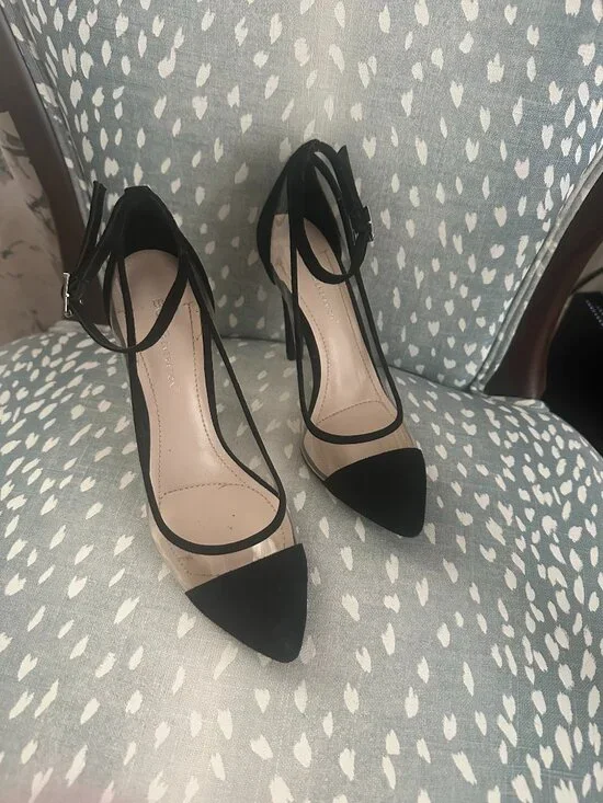 BCBG Black & Nude Pointed-Toe Ankle Strap Pumps - Size 6
