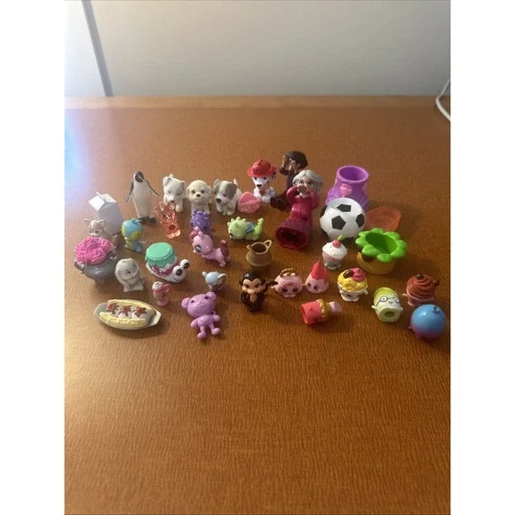 Small‎ Toy Loose Lot Hatchimals, Shopkins, Barbie