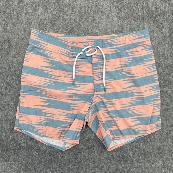 Chubbies Board Shorts Mens 30 Swim Trunks Peach Blue Ikat Pattern Stretch