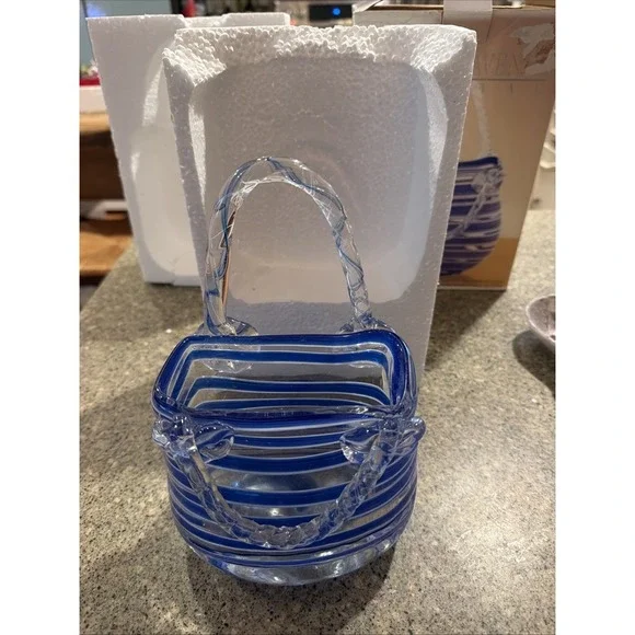 Fifth Avenue Crystal LTD Blue & White Glass Handbag 9