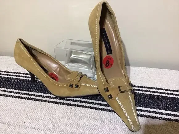 Steve Madden Y2K Women Studs Buckle Leather Pointed Toe Stiletto Pump 8.5 SlipOn