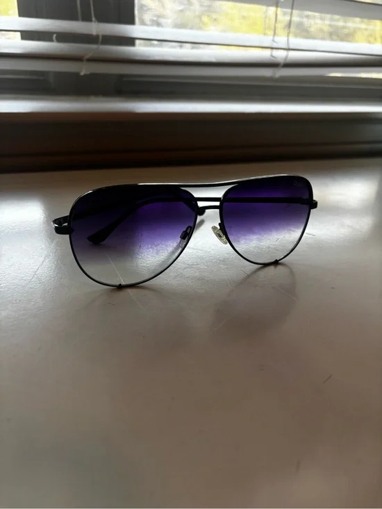 Quay Australia Aviator Sunglasses — Gradient Purple Lenses