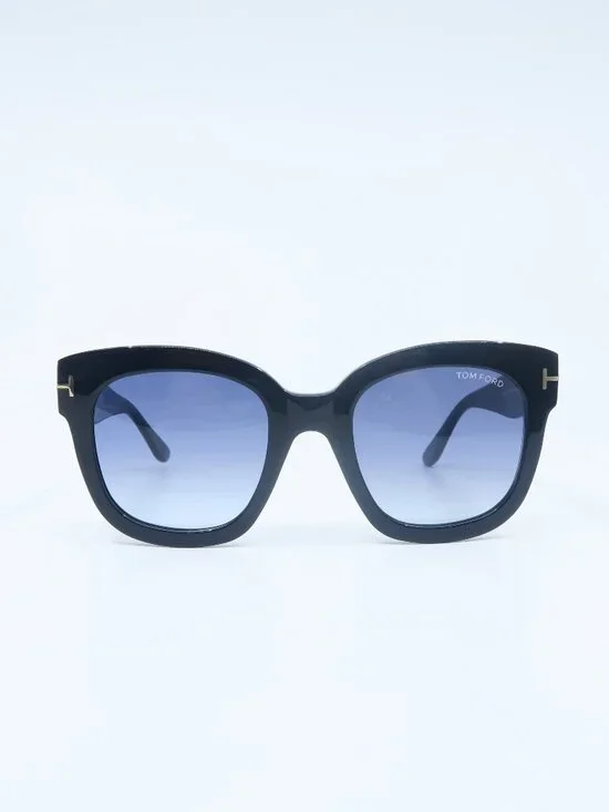 Tom Ford TF613 Eco 01W Beatrix-02 Black-Gradient, New Square Women's Sunglasses.