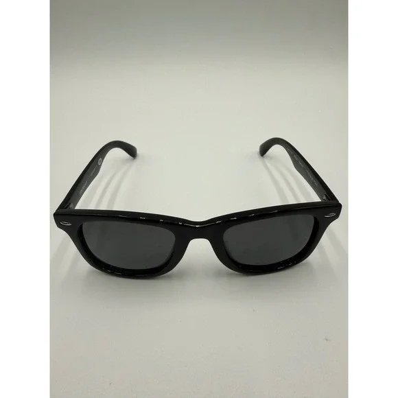 Foster Grant Sunglasses Unisex OS Black Excellent Polarized Wayfarer SR0324