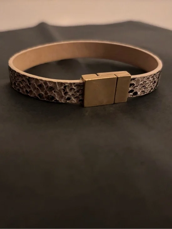 Taupe Textured Leather Bracelet with Gold Magnetic Clasp