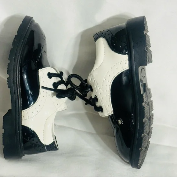 Unisex Toddler Oxford Saddle Shoes Black & White 24 mos Retro 50s Rockabilly EUC