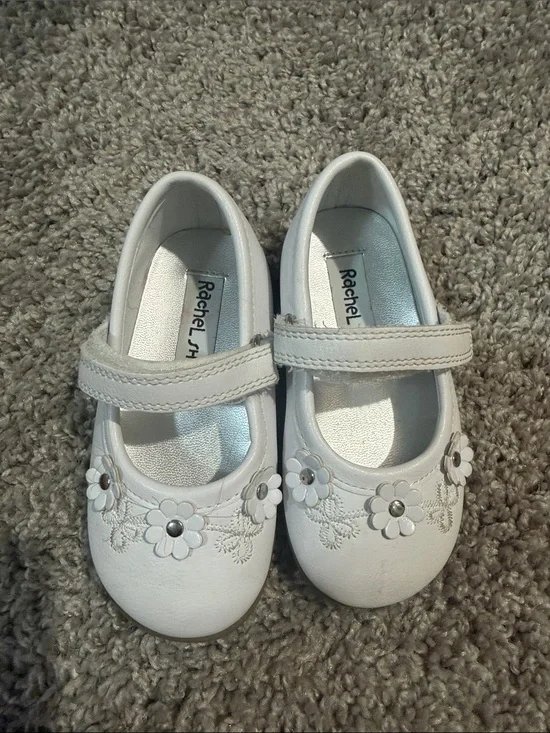 Rachel Shoes White Floral Mary Jane Dress Shoes for baby size 6