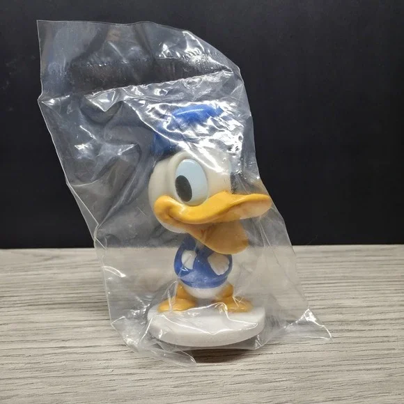 Vintage Disney's Donald Duck Bobblehead By Kellogg's -‎ Great Cake Topper
