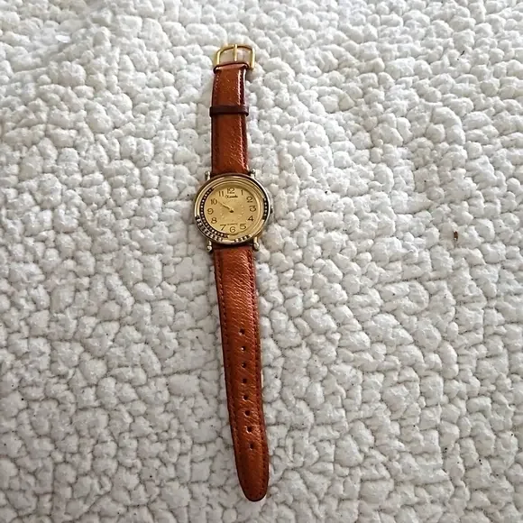 Quartz Watch Genuine Pigskin Wristband 18R‎