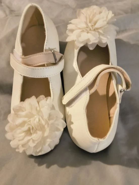 wonder nation Cream Floral Mary Jane Dress Shoes