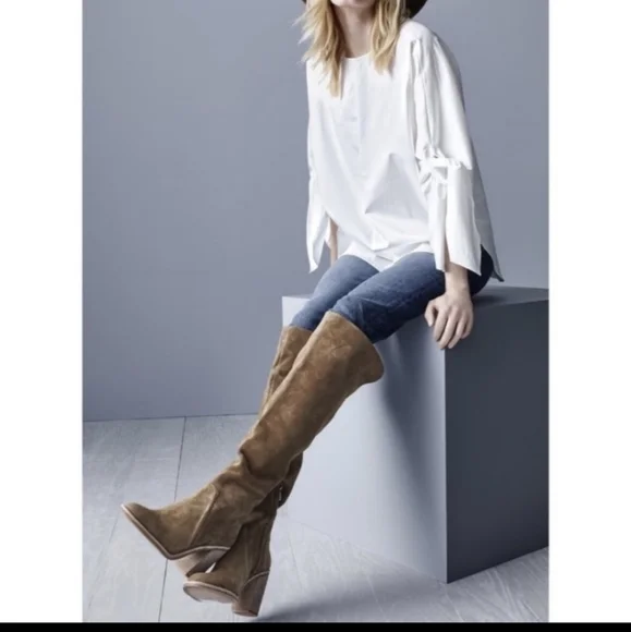 Vince Camuto 